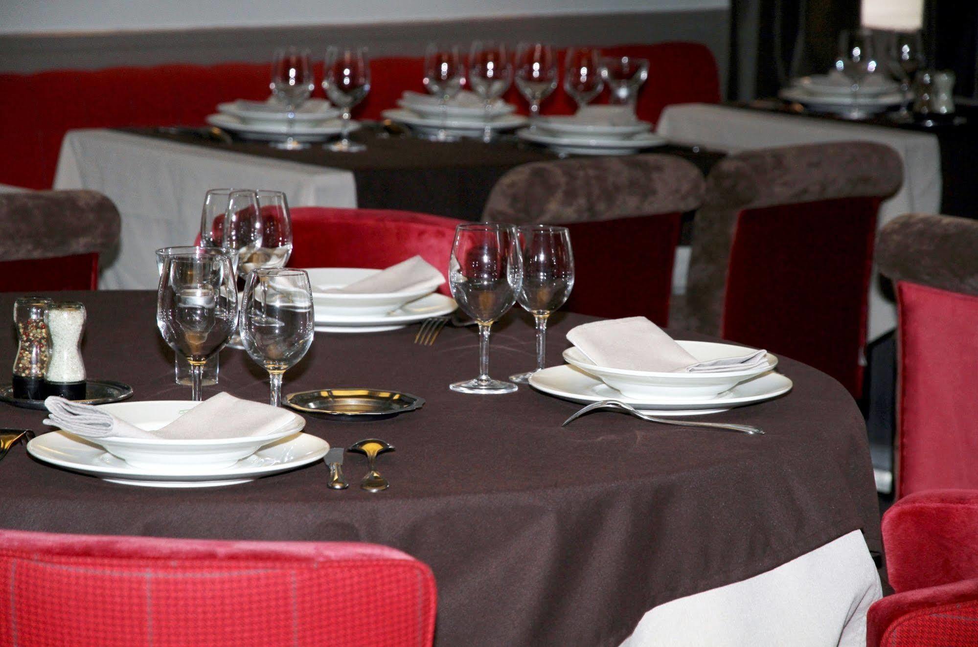 Hotel Logis Le