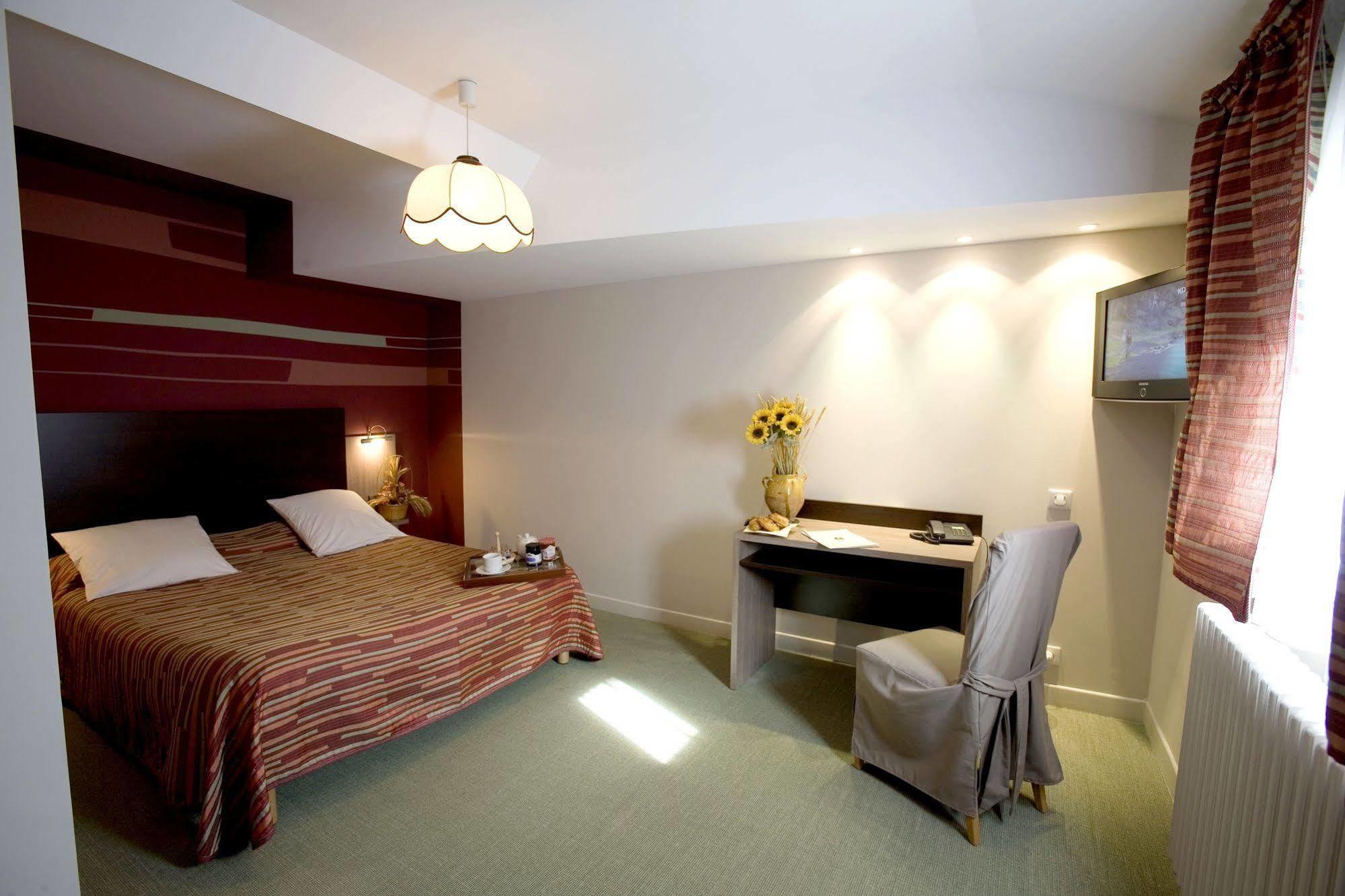 Hotel Logis Le 3*